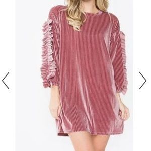 Sugarlips Milan Ruffle Sleeve Velvet Shift Dress. Like New Condition